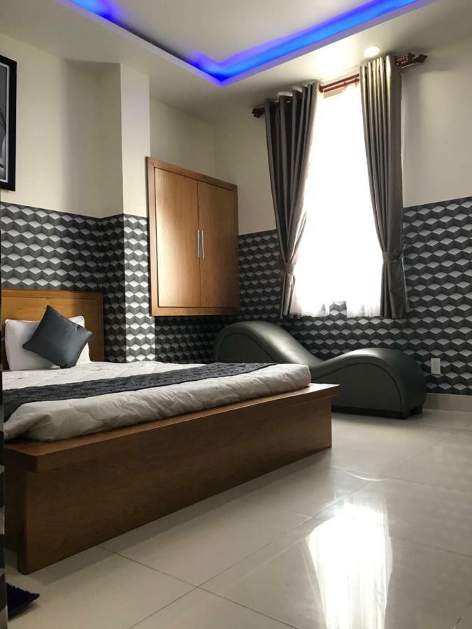 10H Hotel Ho Chi Minh-stad Buitenkant foto